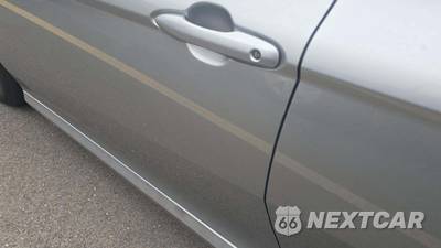 2025 Toyota Camry LE - zdjęcie 22 z 26 - miniatura