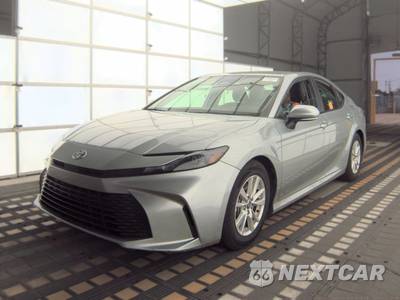 2025 Toyota Camry LE - zdjęcie 1 z 26 - miniatura