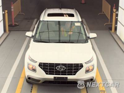 2025 Hyundai Venue SEL - zdjęcie 2 z 25 - miniatura