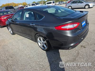 2016 Ford Fusion SE - zdjęcie 6 z 17 - miniatura