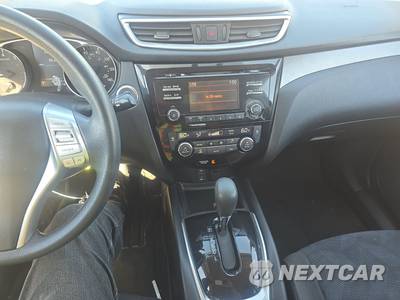 2015 Nissan Rogue SV - zdjęcie 11 z 30 - miniatura