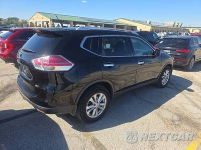 2015 Nissan Rogue SV - zdjęcie 4 z 30 - miniatura