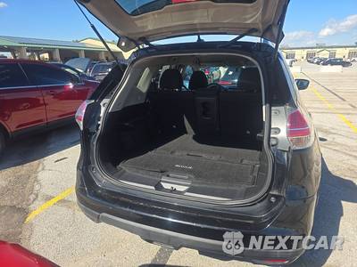 2015 Nissan Rogue SV - zdjęcie 16 z 30 - miniatura