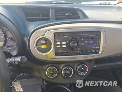 2013 Toyota Yaris LE - zdjęcie 11 z 18 - miniatura