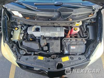 2013 Toyota Prius Four - zdjęcie 15 z 18 - miniatura