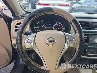 2017 Nissan Altima 2.5 SL - zdjęcie 10 z 31 - miniatura