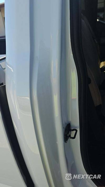 2022 Ford Super Duty F-250 Lariat Crew Cab Medium Bed - zdjęcie 21 z 28 - miniatura