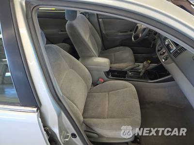 2002 Toyota Camry LE - zdjęcie 8 z 33 - miniatura