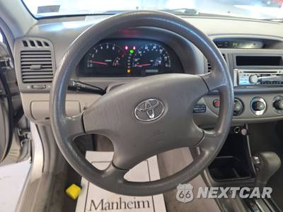2002 Toyota Camry LE - zdjęcie 10 z 33 - miniatura