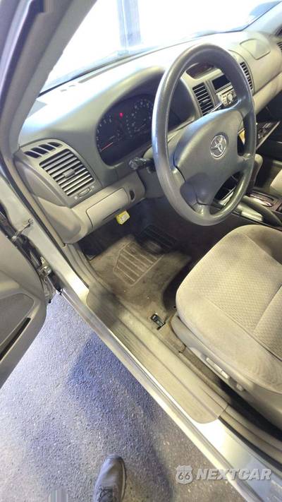2002 Toyota Camry LE - zdjęcie 19 z 33 - miniatura