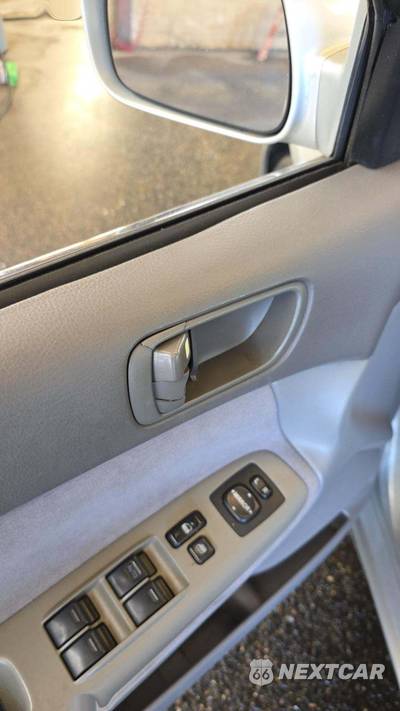 2002 Toyota Camry LE - zdjęcie 21 z 33 - miniatura