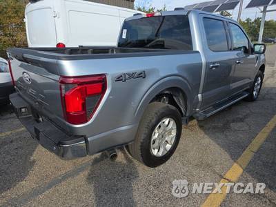 2025 Ford F-150 XLT Crew Cab Short Bed - zdjęcie 4 z 28 - miniatura