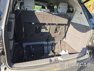 2022 Toyota Sienna XLE 8-Passenger 120.5" WB - zdjęcie 17 z 33 - miniatura