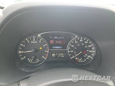 2015 Nissan Pathfinder SL - zdjęcie 12 z 38 - miniatura