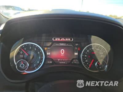 2020 Ram 1500 Big Horn Crew Cab Medium Bed - zdjęcie 12 z 42 - miniatura