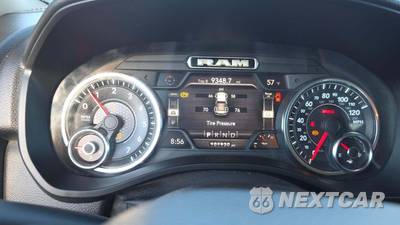 2020 Ram 1500 Big Horn Crew Cab Medium Bed - zdjęcie 31 z 42 - miniatura