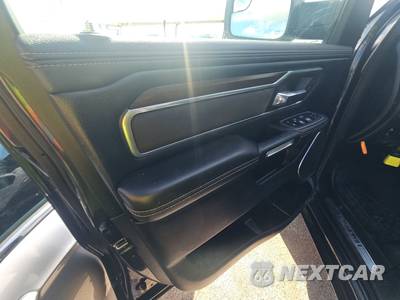 2021 Ram 1500 Laramie Crew Cab Short Bed - zdjęcie 9 z 34 - miniatura