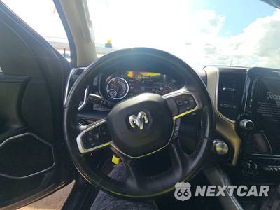 2021 Ram 1500 Laramie Crew Cab Short Bed - zdjęcie 10 z 34 - miniatura