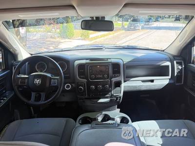 2017 Ram 1500 Express Extended Cab Medium Bed - zdjęcie 10 z 31 - miniatura