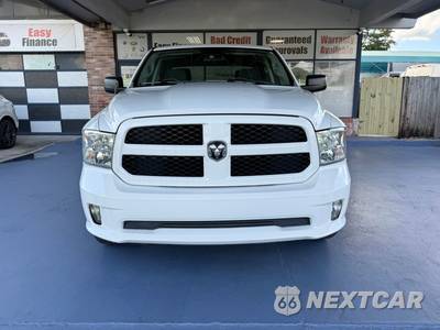 2015 Ram 1500 Express Crew Cab Short Bed - zdjęcie 2 z 24 - miniatura