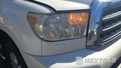 2015 Toyota Sequoia Platinum - zdjęcie 28 z 34 - miniatura
