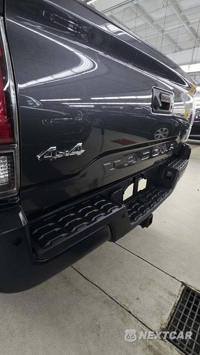 2017 Toyota Tacoma Limited Crew Cab Medium Bed - zdjęcie 39 z 51 - miniatura