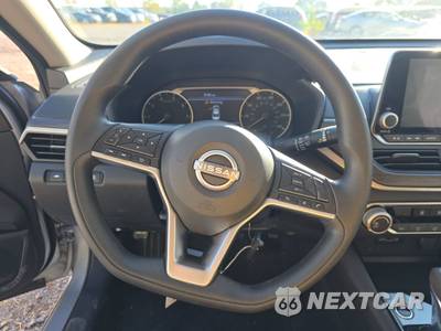 2024 Nissan Altima SV - zdjęcie 10 z 18 - miniatura