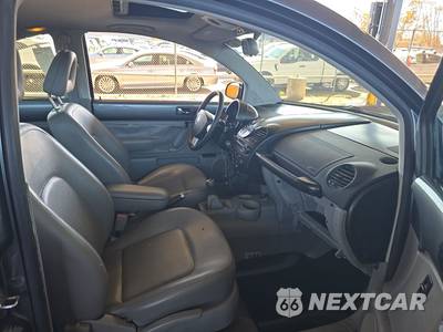 2002 Volkswagen New Beetle GLS - zdjęcie 8 z 69 - miniatura