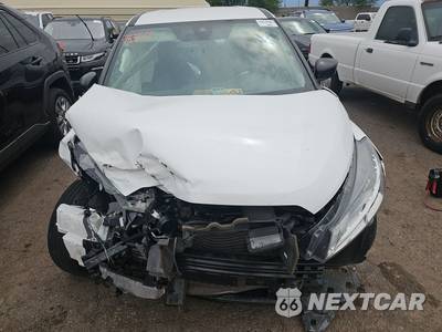 2024 Nissan Kicks S - zdjęcie 2 z 47 - miniatura