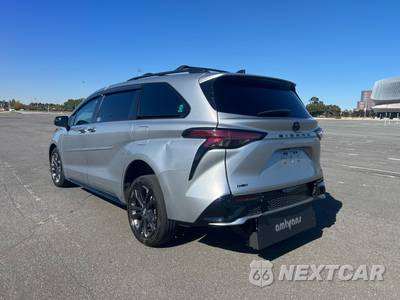 2025 Toyota Sienna XSE 7-Passenger 120.5" WB - zdjęcie 6 z 27 - miniatura