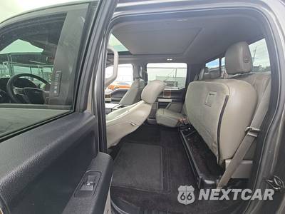2016 Ford F-150 Lariat Crew Cab Short Bed - zdjęcie 13 z 29 - miniatura