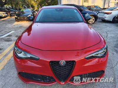 2020 Alfa Romeo Giulia Sport - zdjęcie 17 z 50 - miniatura