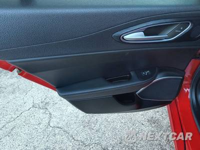 2020 Alfa Romeo Giulia Sport - zdjęcie 39 z 50 - miniatura