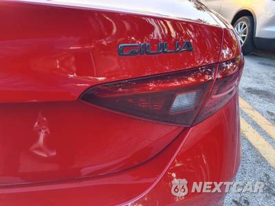 2020 Alfa Romeo Giulia Sport - zdjęcie 22 z 50 - miniatura