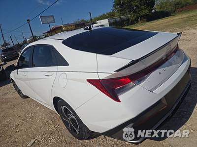 2026 Hyundai Elantra SEL Sport - zdjęcie 6 z 17 - miniatura