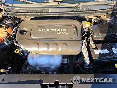 2016 Chrysler 200S - zdjęcie 15 z 17 - miniatura