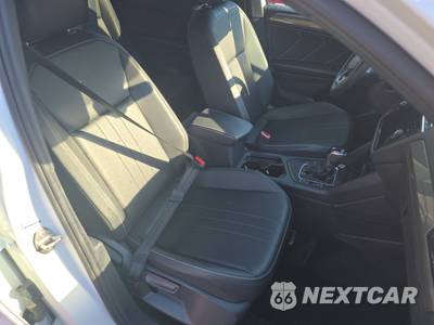2023 Volkswagen Tiguan SE R-Line Black - zdjęcie 8 z 18 - miniatura