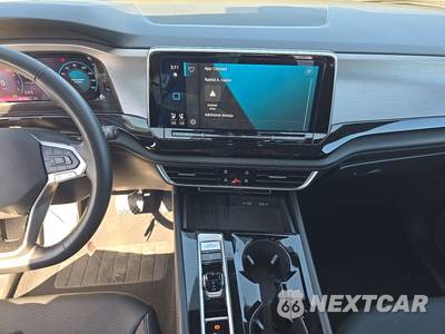 2025 Volkswagen Atlas Cross Sport 2.0T SE w/Technology - zdjęcie 11 z 25 - miniatura