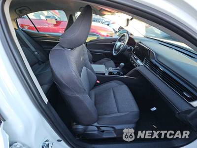 2026 Toyota Camry LE - zdjęcie 8 z 26 - miniatura