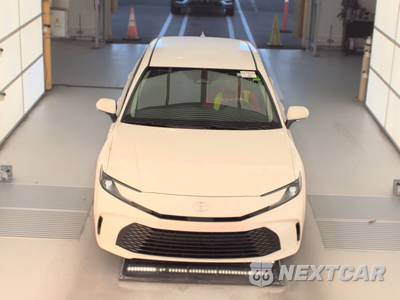 2026 Toyota Camry LE - zdjęcie 2 z 26 - miniatura
