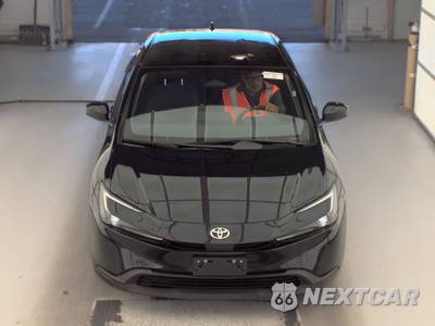 2025 Toyota Prius LE - zdjęcie 2 z 31 - miniatura