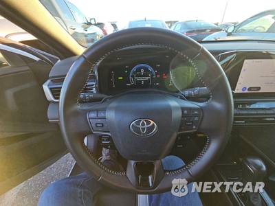 2025 Toyota Camry SE - zdjęcie 10 z 28 - miniatura