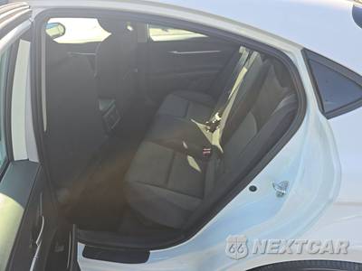 2026 Toyota Camry LE - zdjęcie 13 z 22 - miniatura