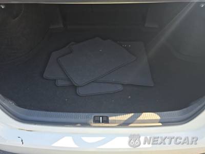 2026 Toyota Camry LE - zdjęcie 16 z 22 - miniatura