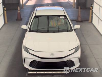 2026 Toyota Camry LE - zdjęcie 2 z 22 - miniatura