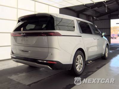 2022 Kia Carnival MPV LXS 121.7" WB - zdjęcie 4 z 30 - miniatura
