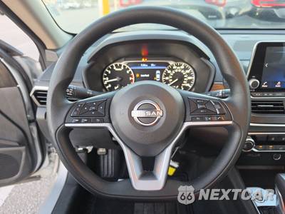 2025 Nissan Altima SV - zdjęcie 10 z 22 - miniatura