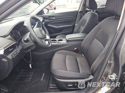 2025 Nissan Altima SV - zdjęcie 7 z 35 - miniatura