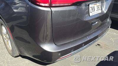 2021 Chrysler Pacifica Touring L 121.6" WB - zdjęcie 30 z 39 - miniatura