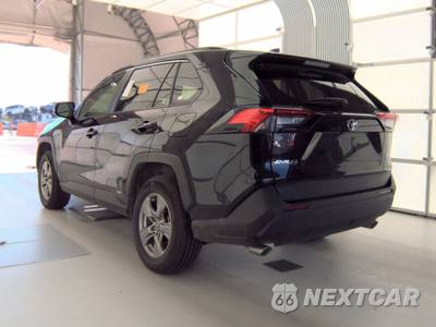 2025 Toyota RAV4 Hybrid XLE - zdjęcie 6 z 48 - miniatura